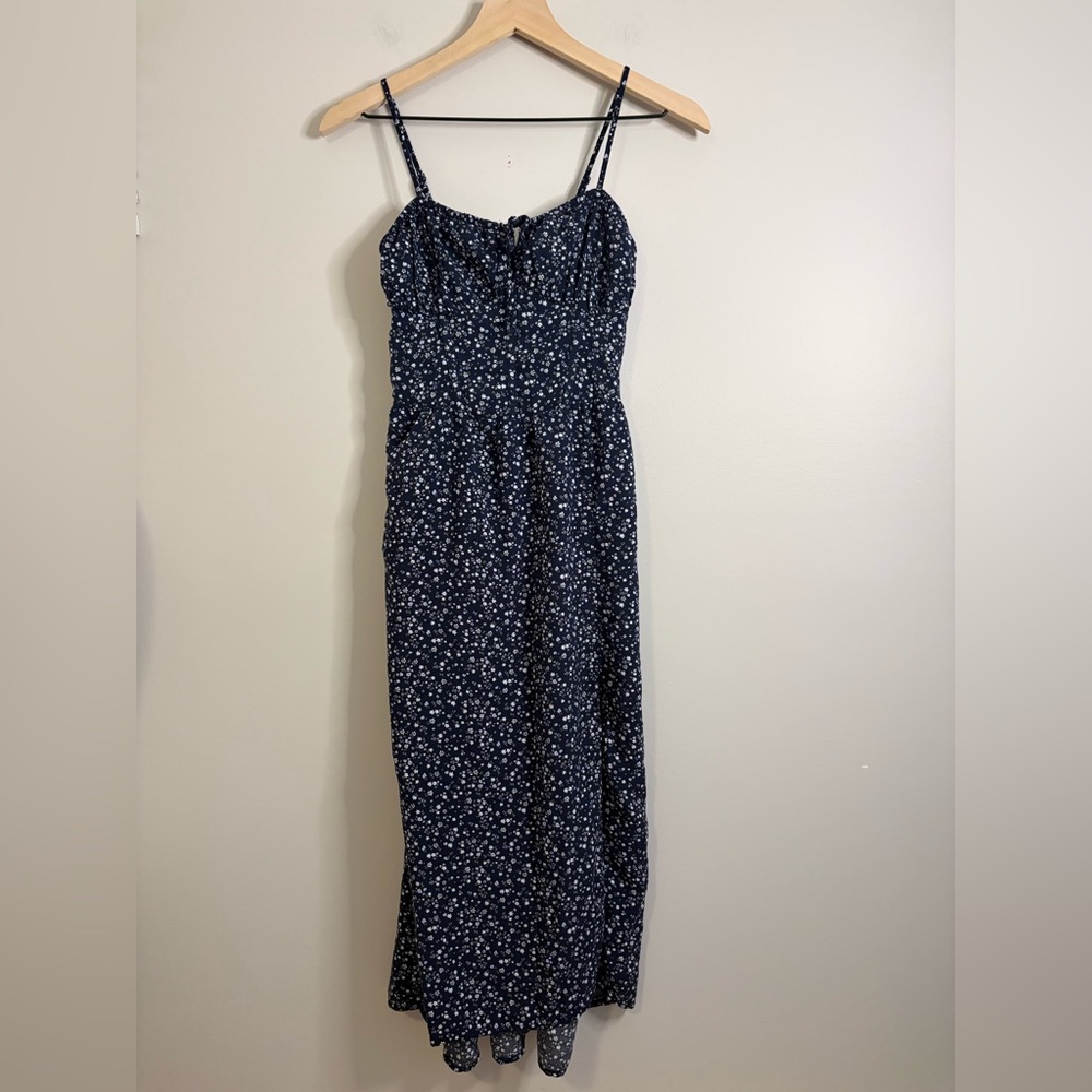 Women’s Hollister navy blue floral midi dress w/adjustable straps size S